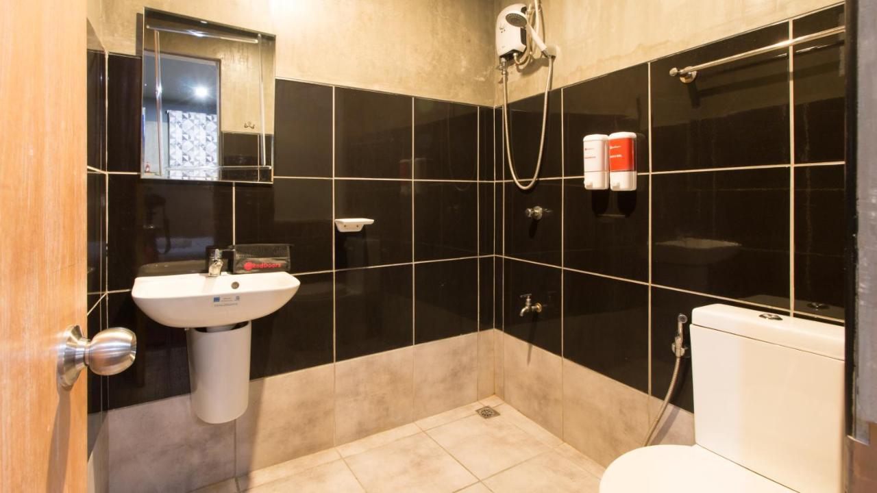 Reddoorz Plus @ Taft North Mandurriao Iloilo Eksteriør bilde